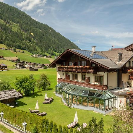 Hotel Berghof Нойщифт им Щубайтал Екстериор снимка